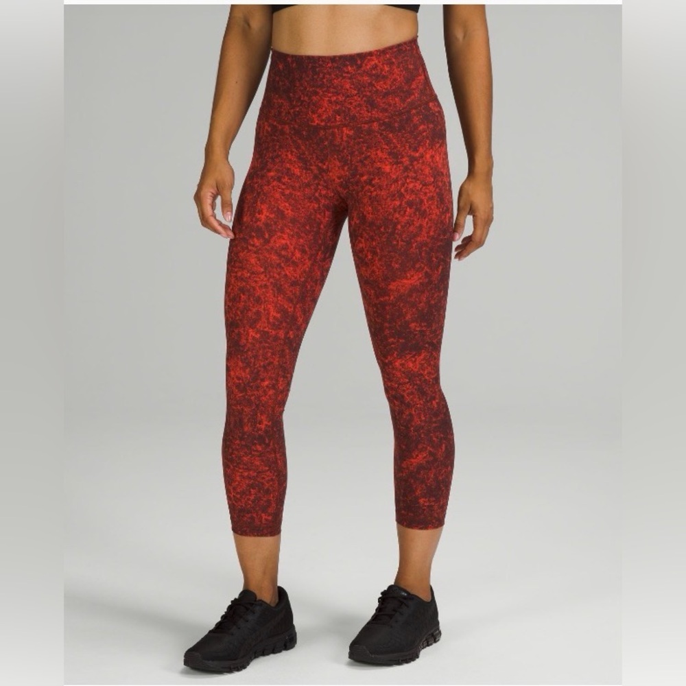 Lululemon Denim Wash Print Autumn Red Black